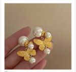 Silver silver needle from pearl, fashionable elegant earrings, flowered, high-quality style, french style, light luxury style - Image 4